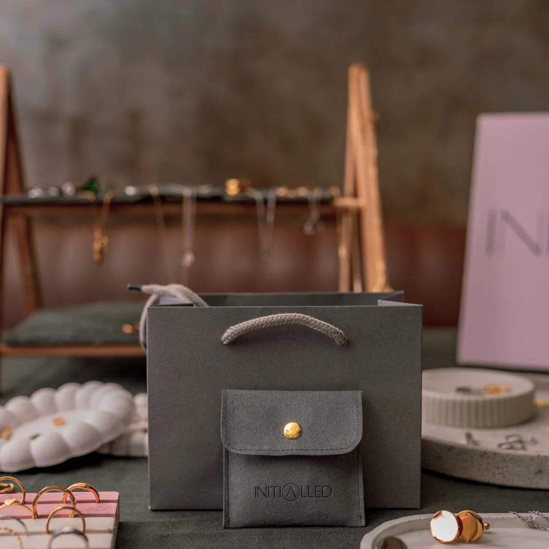 Gift Wrapping - Image 2