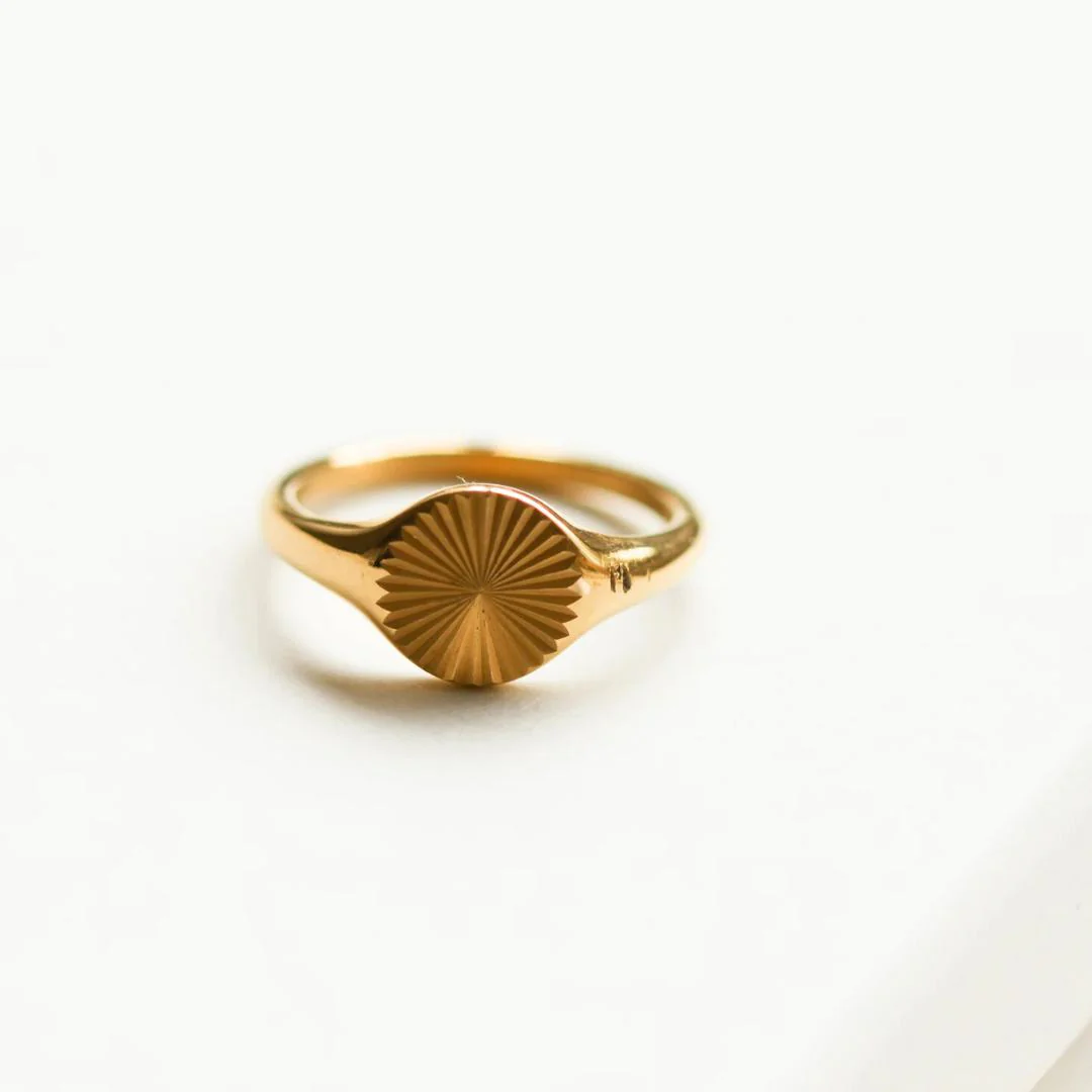 Waterproof CELESTE Signet Ring - Image 3